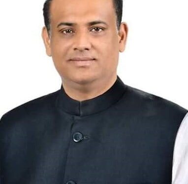 প্রাক্তন ভূমিমন্ত্রী জাবেদসহ ১৮ জনের বিরুদ্ধে হত্যাচেষ্টা মামলা চট্টগ্রামে