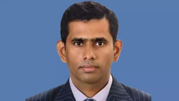 শেখ হাসিনাকে ভারত থেকে ফিরিয়ে আনার উদ্যোগ নিচ্ছে বাংলাদেশ