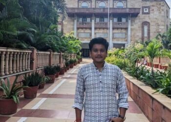 সাংবাদিকতা ও চলচ্চিত্র পরিচালনা বিষয়ে চট্টগ্রামের অভ্র সুযোগ পেল ভরতের গুজরাট বিশ্ববিদ্যালয়ে