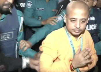 জামিন মিলেনি, চিন্ময় দাশকে কারাগারে পাঠানোর আদেশ