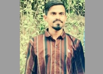 চট্টগ্রামে শেখ হাসিনার বিরুদ্ধে যুবলীগের কর্মীর মামলা