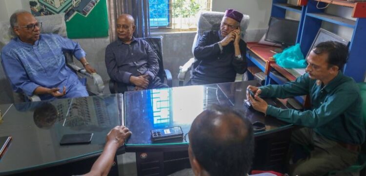 বিজয় সম্পূর্ণ করতে ঐক্যবদ্ধভাবে মাঠে থাকতে হবে