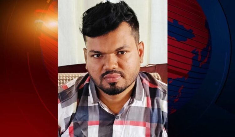 ভারতে যাওয়ার সময় পটিয়ার স্বেচ্ছাসেবক লীগ নেতা আটক