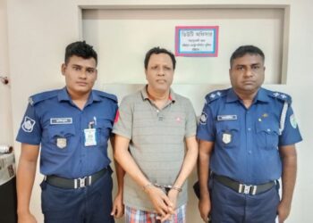 সীতাকুণ্ডের বাড়বকুণ্ড ইউনিয়ন পরিষদের চেয়ারম্যান সাদাকাত উল্লাহ গ্রেফতার