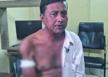 ভোটকেন্দ্রে গুলিবিদ্ধ পটিয়ার যুবদলের নেতার সাহায্যের আবেদন