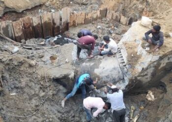 নগরীর অধিকাংশ এলাকায় ওয়াসার পানি সরবরাহ বন্ধ