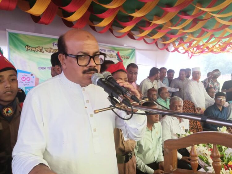 সীতাকুণ্ডে ক্যাপ্টেন শামসুল হুদা উচ্চ বিদ্যালয়ে মতবিনিময় সভা অনুষ্ঠিত