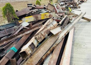 মাতারবাড়িতে চুরি হওয়া কোটি টাকার মালামাল উদ্ধার করল নৌবাহিনী