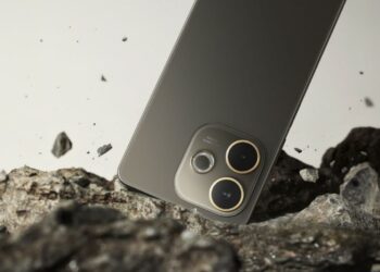 ‘সামাজিক মাধ্যমে’ ঝড় তুলেছে অপোর ‘এ৫ প্রো’