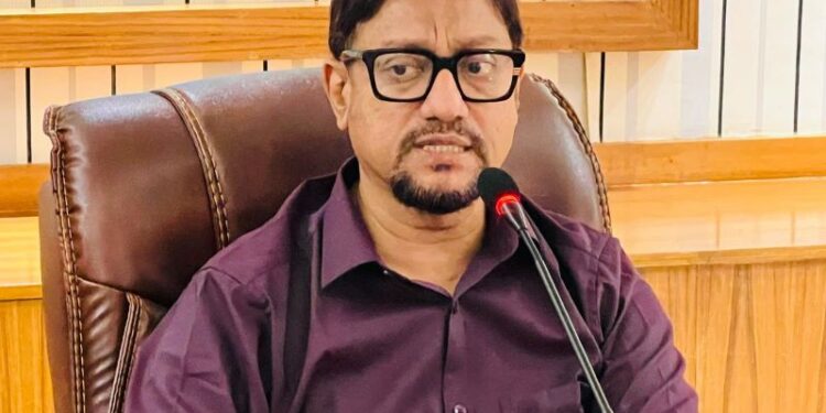 দায়িত্বে অবহেলা করলে শাস্তিমূলক ব্যবস্থা: মেয়র শাহাদাত
