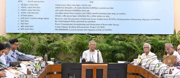 নির্বাচন, সংস্কার ও বিচার নিয়ে উপদেষ্টা পরিষদের বৈঠকে আলোচনা