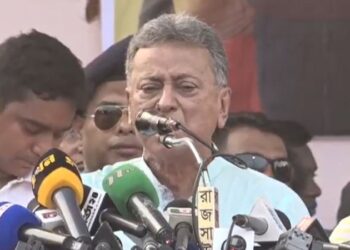 নির্বাচনী হাওয়া বইছে, উসকানিতে পা দেওয়া যাবে না: আমির খসরু