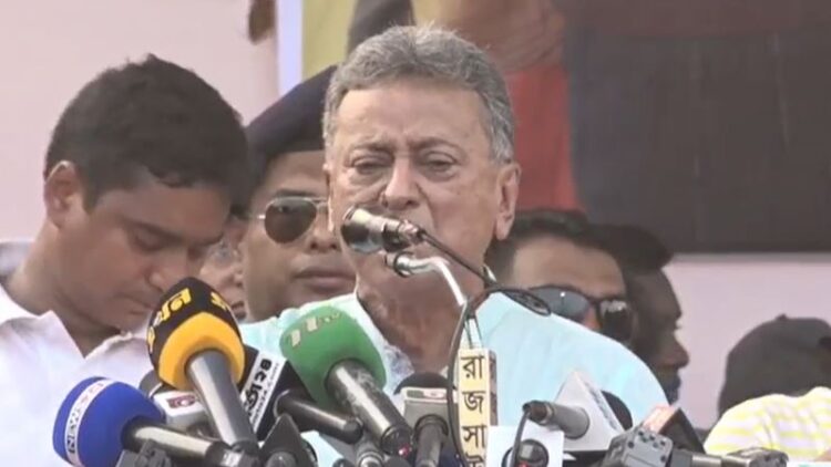 নির্বাচনী হাওয়া বইছে, উসকানিতে পা দেওয়া যাবে না: আমির খসরু