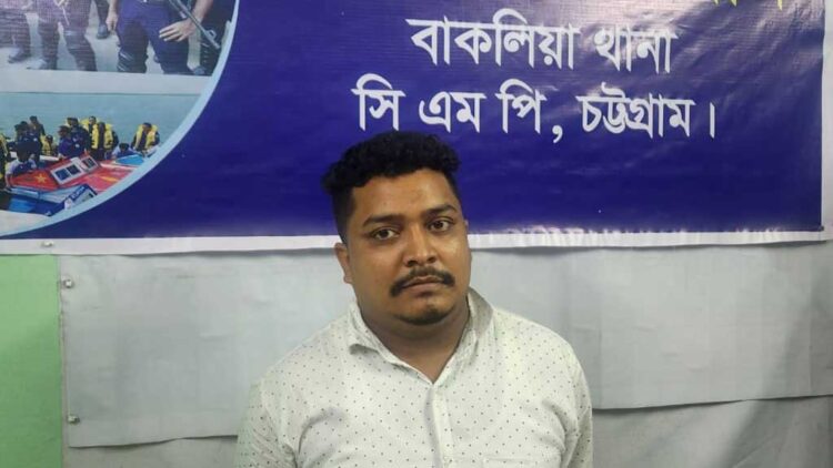 বাকলিয়ায় জোড়া খুনের প্রধান আসামি হাসান গ্রেফতার