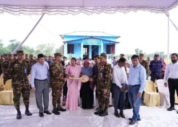 প্রধান উপদেষ্টার উদ্যোগে চট্টগ্রামে বন্যায় ক্ষতিগ্রস্ত মানুষের জন্য নির্মিত গৃহ হস্তান্তর