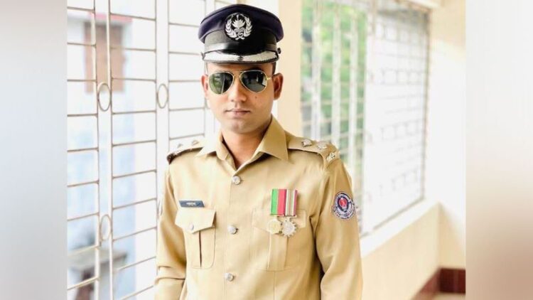 চাঁন্দগাওয়ে র‍্যাব কার্যালয় থেকে এএসপি পলাশের গুলিবিদ্ধ মৃতদেহ উদ্ধার