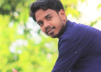 কবিতা: কাঠগড়া । রাজন মনরাই