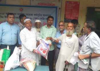 পটিয়ায় ২০ হাজার পরিবার পাচ্ছে বিনামূল্যের ভিজিএফ চাল