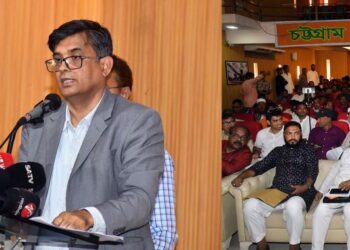 আওয়ামী লীগের সহায়তায় ভারতীয় মিডিয়া ভয়ঙ্কর অপতথ্য ছড়াচ্ছে: শফিকুল আলম