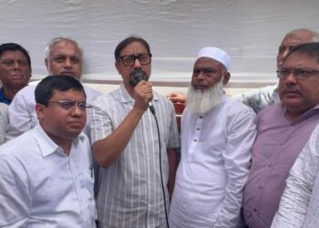 সিটির যোগাযোগ ব্যবস্থাকে ঢেলে সাজানো হচ্ছে: মেয়র শাহাদাত