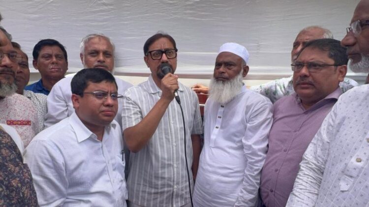 সিটির যোগাযোগ ব্যবস্থাকে ঢেলে সাজানো হচ্ছে: মেয়র শাহাদাত