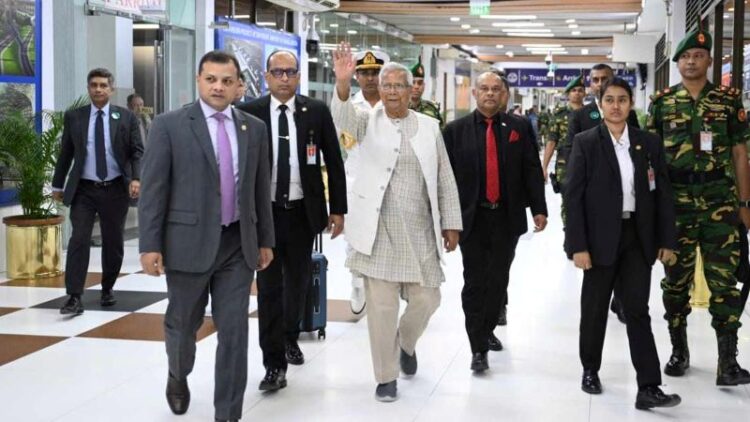 জাপানে পৌঁছেছেন প্রধান উপদেষ্টা