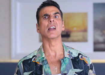 প্রথম দিনেই নিজের রেকর্ড ভাঙলেন অক্ষয়