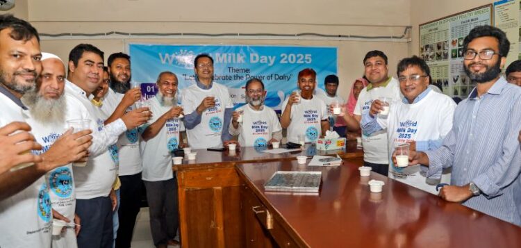 নানা আয়োজনে সিভাসুতে বিশ্ব দুগ্ধ দিবস উদযাপন