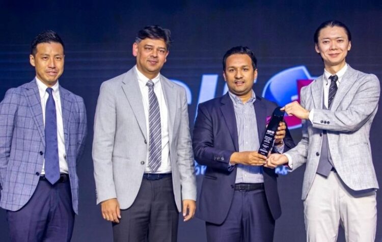 ইএলএফ লুব্রিকেন্টস উন্মোচনে এশিয়ান পেট্রোলিয়ামের সাথে টোটালএনার্জিসের অংশীদারিত্ব