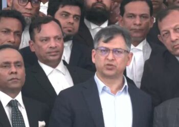 হাসিনাসহ সাতজনের বিরুদ্ধে ট্রাইব্যুনালে গুমের অভিযোগ সালাহউদ্দিনের