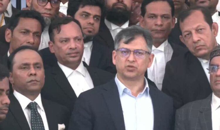 হাসিনাসহ সাতজনের বিরুদ্ধে ট্রাইব্যুনালে গুমের অভিযোগ সালাহউদ্দিনের