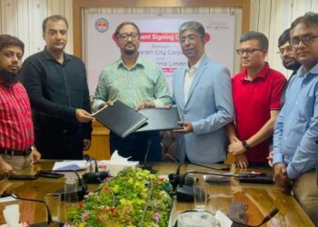 তারের জঞ্জাল সরাতে ফাইবার অ্যাট হোমের সাথে চসিকের চুক্তি