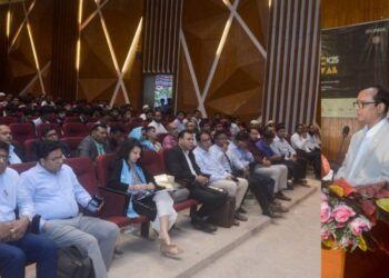 চট্টগ্রাম পেট্রোলিয়াম খাতের সবচেয়ে গুরুত্বপূর্ণ অঞ্চল: বিপিসি চেয়ারম্যান