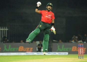 পাকিস্তানকে হেসেখেলে হারাল বাংলাদেশ