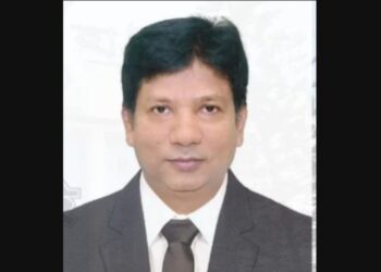 মধ্যরাতে বরখাস্ত হলেন চট্টগ্রাম কাস্টম হাউসের কমিশনার জাকির