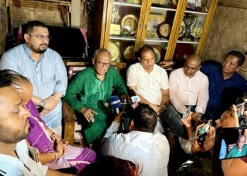 ফুটবলার ঋতুপর্ণার মায়ের চিকিৎসায় তারেক রহমানের পক্ষে আর্থিক সহায়তা