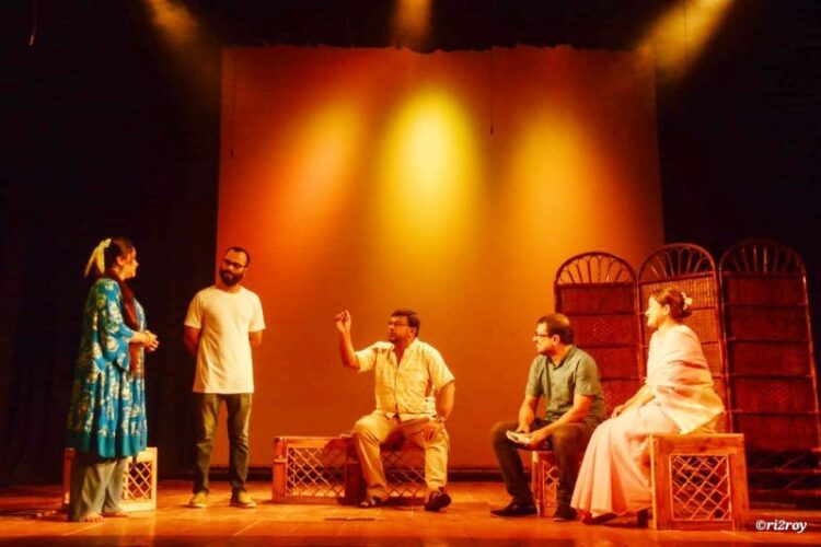 হুমায়ূন আহমেদ স্মরণে স্কেচ গ্যালারির ‘সাজঘর’- জীবন ও মঞ্চসংগ্রামের নাট্যভাষ্য