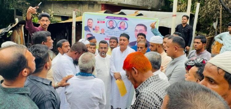 পটিয়ায় তারেক রহমানের পক্ষে অগ্নিকাণ্ডে ক্ষতিগ্রস্ত পরিবারকে সহায়তা