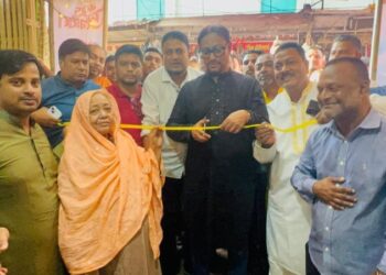 আতুরার ডিপোতে নূরউদ্দিন কোম্পানি কাঁচা বাজার উদ্বোধন