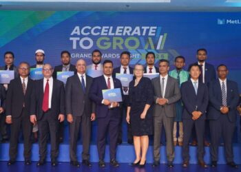 দেশ সেরা বীমা এজেন্সি কর্মীদের স্বীকৃতি দিল মেটলাইফ