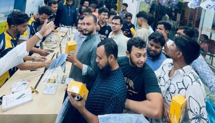 ক্রেতাদের মাঝে ব্যাপক সাড়া ফেলেছে রিয়েলমি নোট ৭০