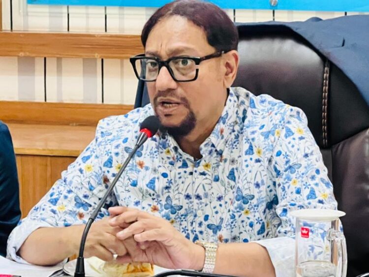 মেয়র শাহাদাতের হুঁশিয়ারি: শহরের রাস্তা বাঁচাতে শাস্তিমূলক পদক্ষেপ