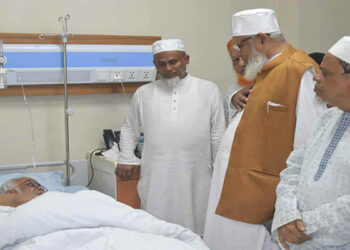 এপিকের চেয়ারম্যানকে দেখতে হাসপাতালে জামায়াত নেতা শামসুল