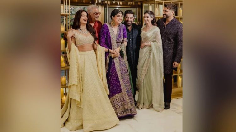 বাগদান সারলেন বনিকন্যা অংশুলা কাপুর, পাত্র কে?