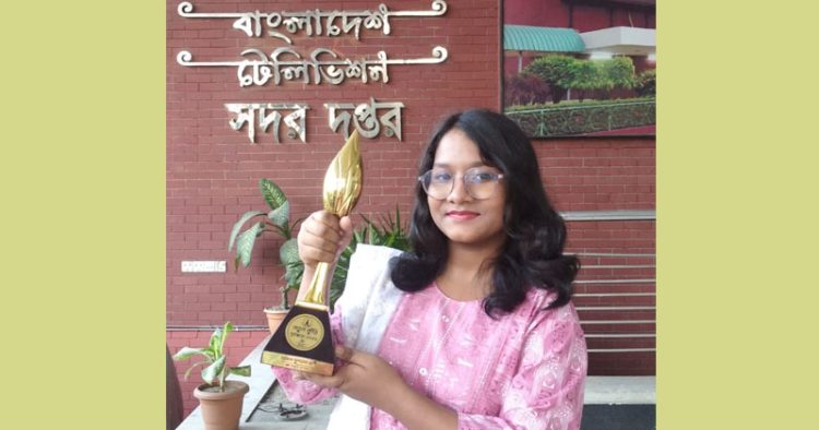 নতুন কুঁড়ি ২০২৫-এ আবৃত্তিতে জাতীয় চ্যাম্পিয়ন সাবিলা সুলতান বাণী