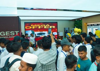 এক্সক্লুসিভ ফাইন্ড এন৫ উন্মোচনসহ বাংলাদেশে অপোর ফ্ল্যাগশিপ স্টোর চালু