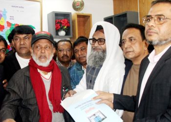 বগুড়ায় খালেদা জিয়া ও তারেক রহমানের পক্ষে মনোনয়নপত্র সংগ্রহ