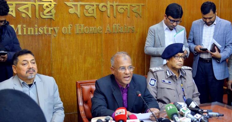 হাদি হত্যায় জড়িতদের নাম জনসমক্ষে প্রকাশ করা হবে : স্বরাষ্ট্র উপদেষ্টা