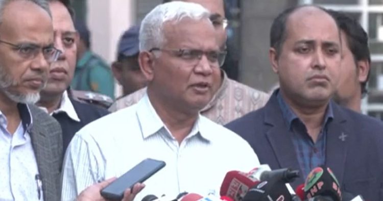 খালেদা জিয়াকে বিশেষ চিকিৎসা দেওয়া হয়েছে : ডা. জাহিদ