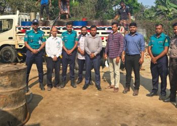 পতেঙ্গায় অবৈধভাবে মজুতকৃত ছয় হাজার লিটার ডিজেল উদ্ধার